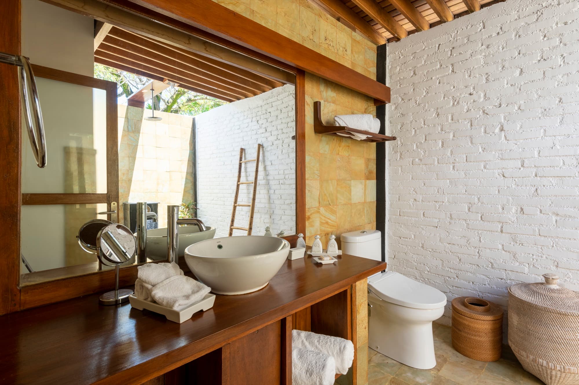 Beach Pool Villa with a private plunge pool at Siladen